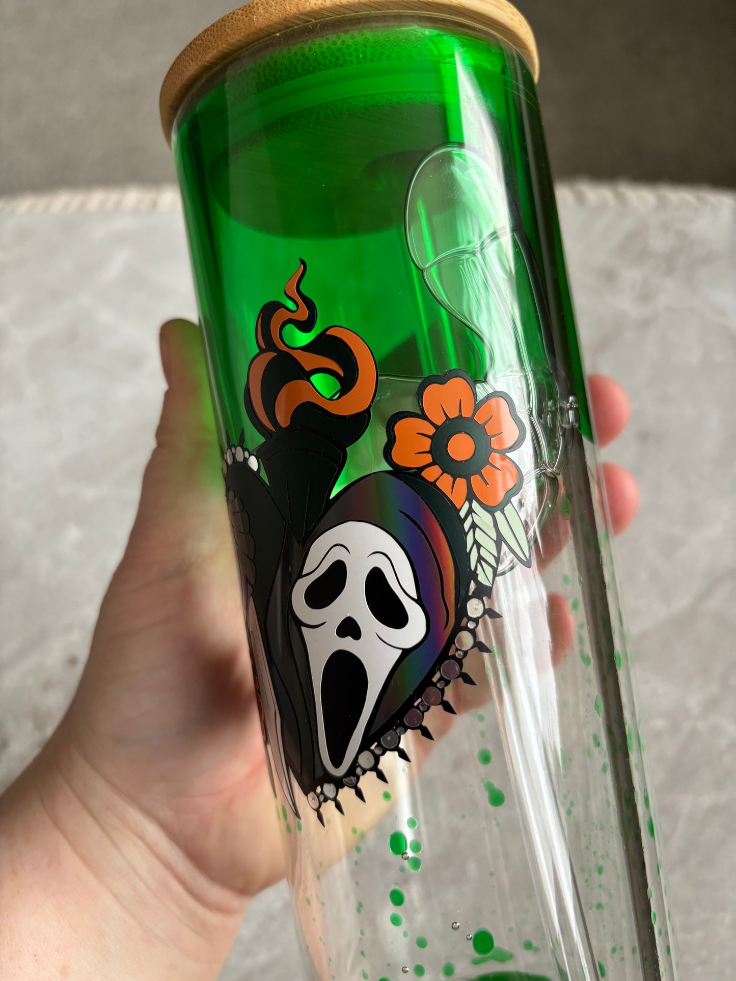 Ghostly Face Glass Drip tumbler