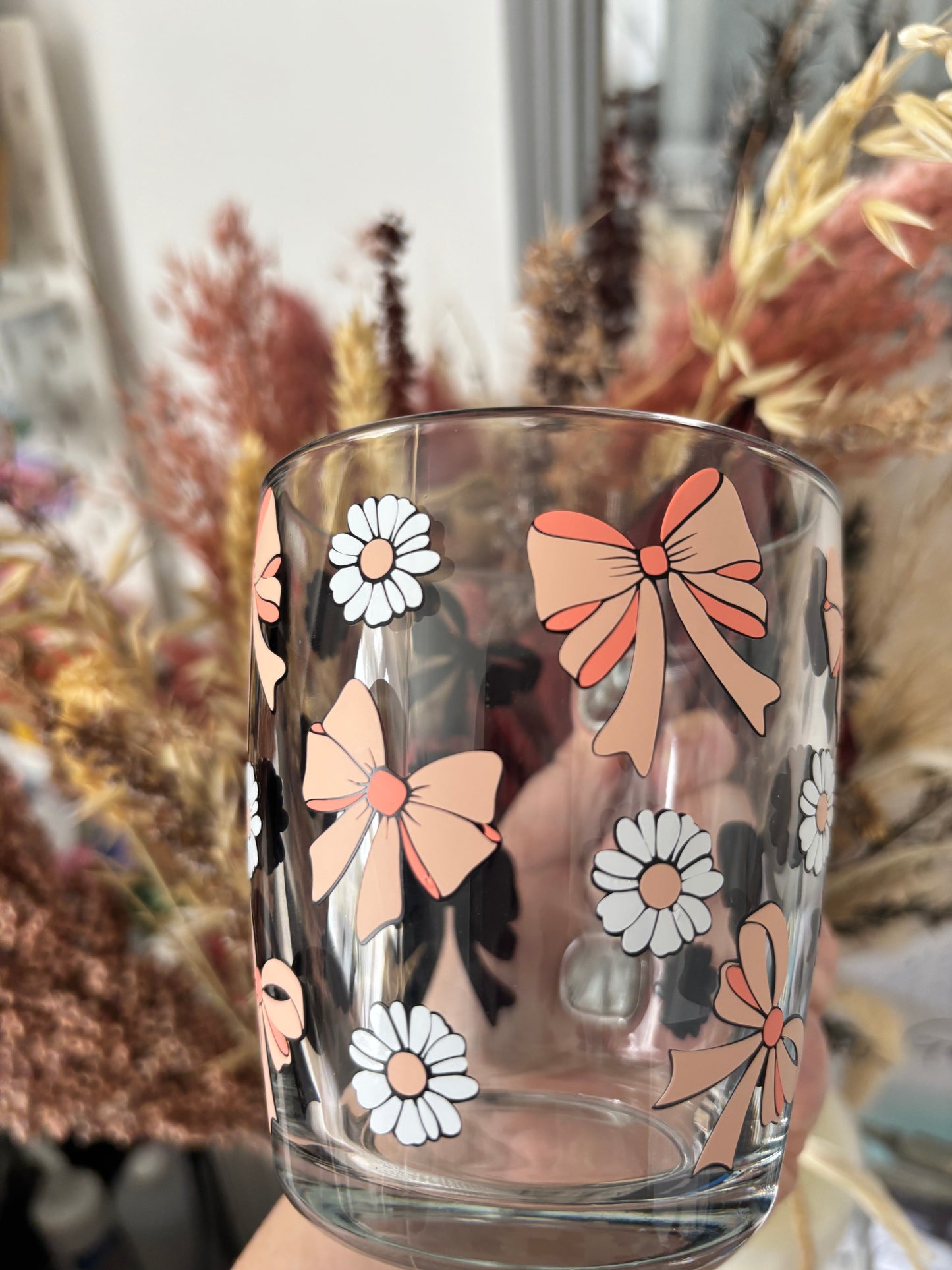Bows & Daisy Glass Handled Mug