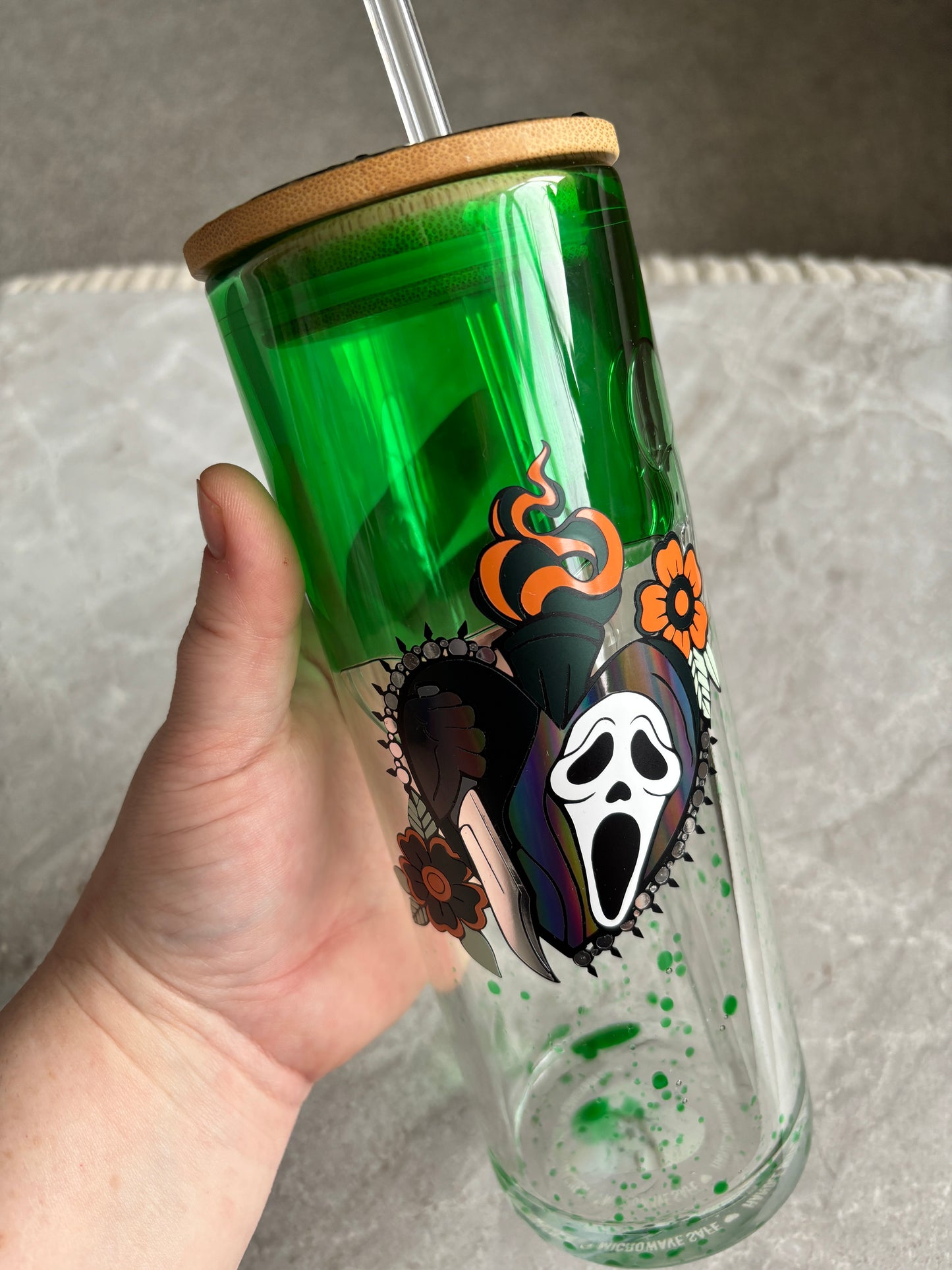 Ghostly Face Glass Drip tumbler