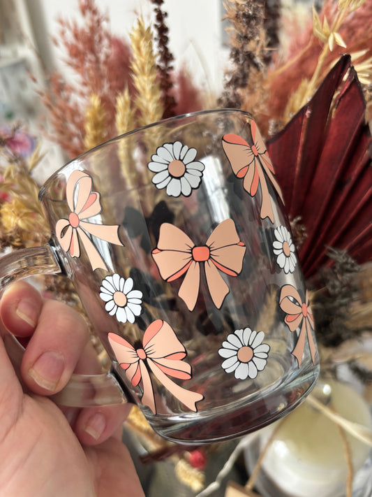Bows & Daisy Glass Handled Mug